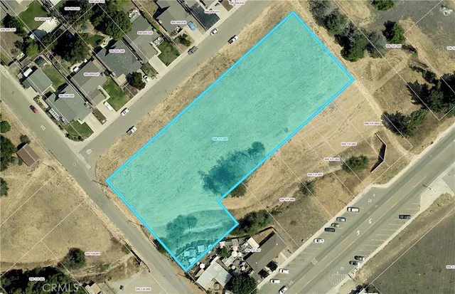 a view of a garden with a area