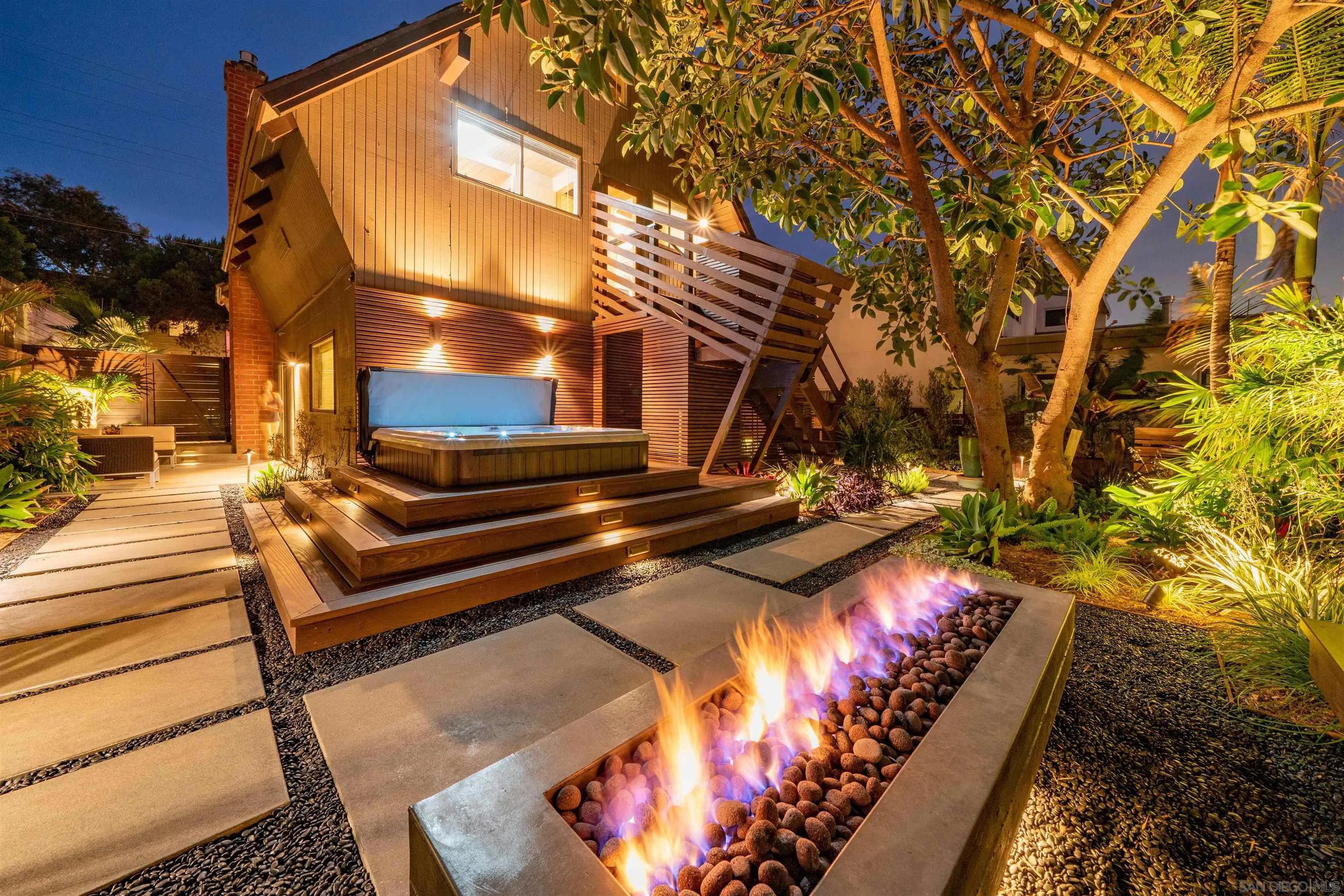 843 Neptune Avenue Encinitas, CA 92024 - Photo 2 of 49 a view of outdoor space with seating area
