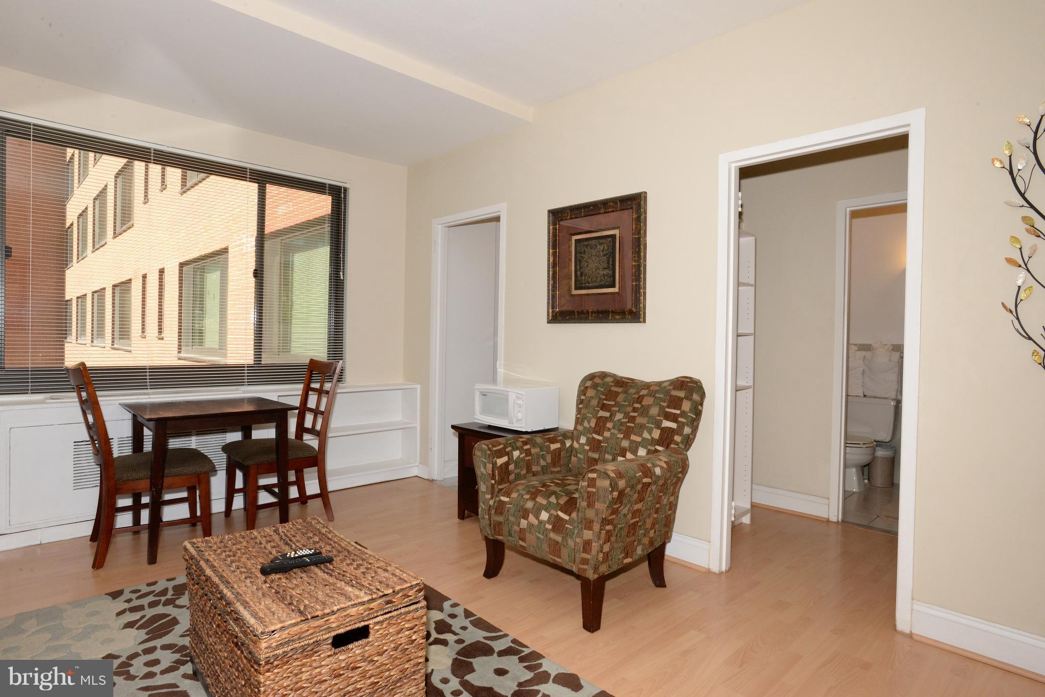 1021 Arlington Boulevard, Unit 336 Arlington, VA 22209 - Photo 2 of 25 Dining Room