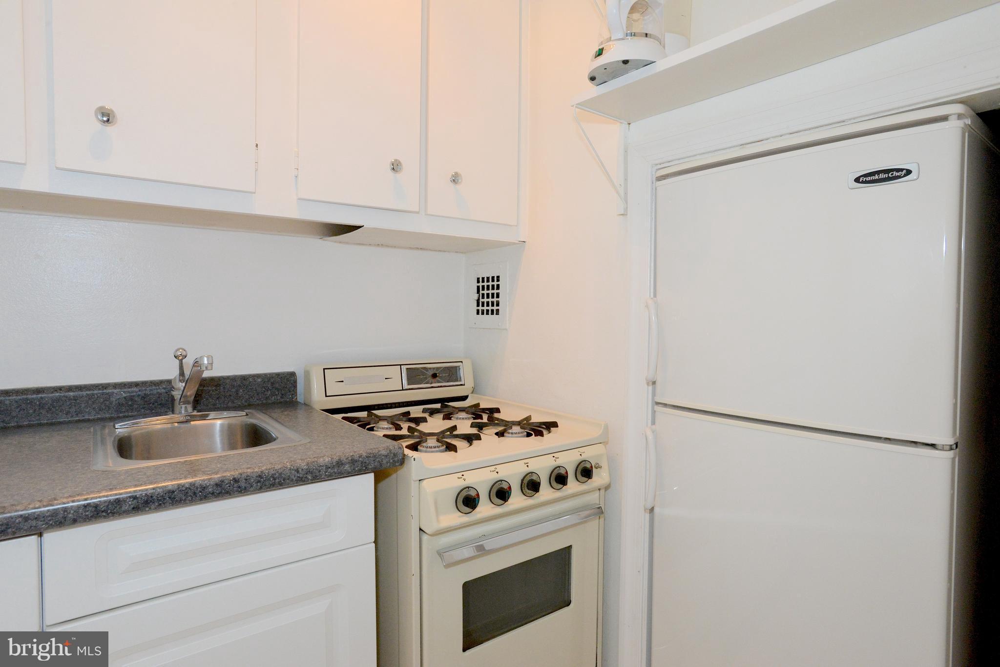 1021 Arlington Boulevard, Unit 336 Arlington, VA 22209 - Photo 11 of 25 Kitchen FULL SIZE REFRIGERATOR