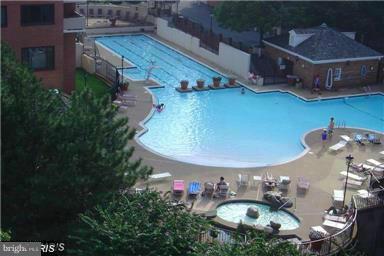 1021 Arlington Boulevard, Unit 336 Arlington, VA 22209 - Photo 19 of 25 RESORT STYLE POOL