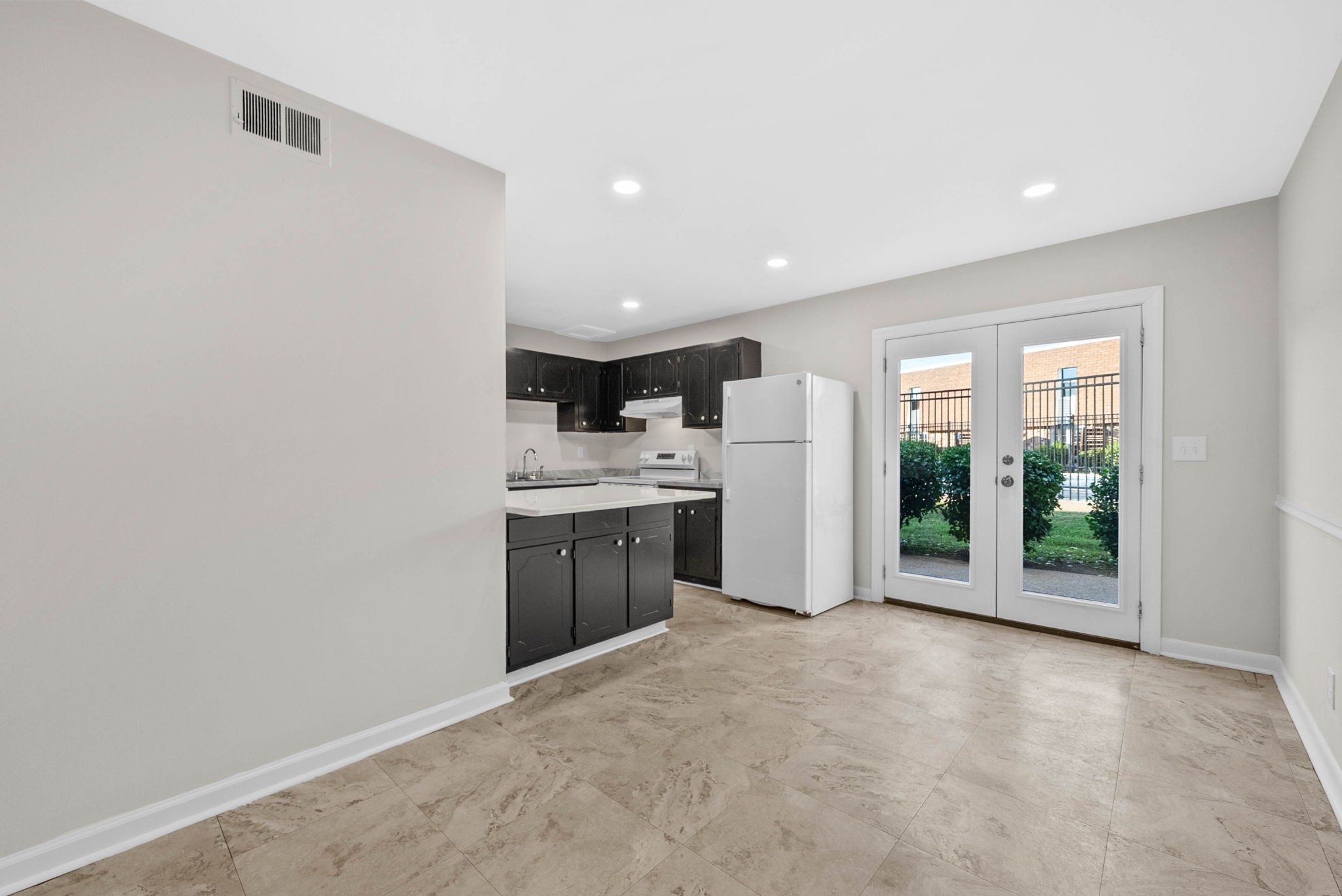 370 Wallace Road, Unit F6 Nashville, TN 37211 - Photo 13 of 34 Gallery Image 13