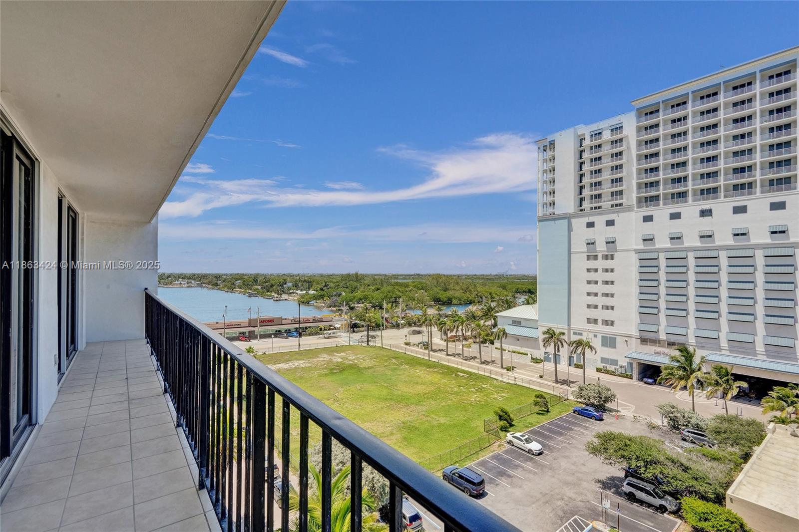 322 Buchanan Street, Unit 810 Hollywood, FL 33019 - Photo 25 of 46 a view of balcony with furniture