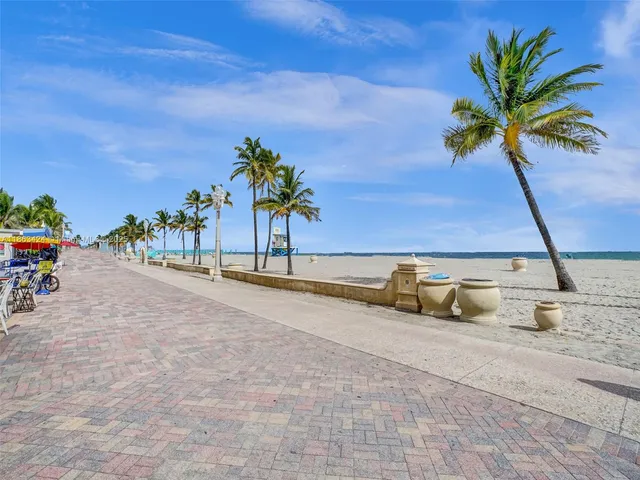 $339,000 | 322 Buchanan Street, Unit 810, Hollywood, FL 33019