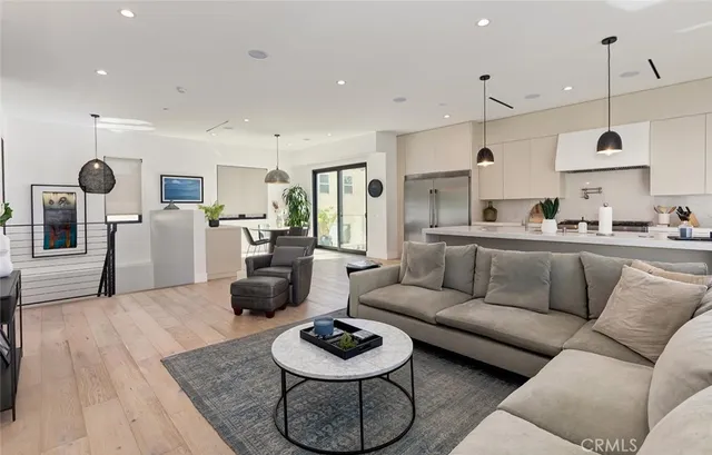 $3,188,000 | 622 1st, Hermosa Beach, CA 90254