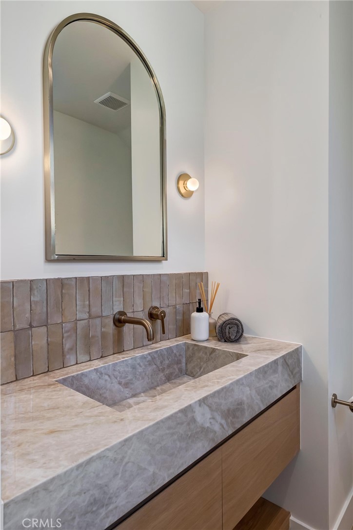 622 1st Hermosa Beach, CA 90254 - Photo 16 of 35