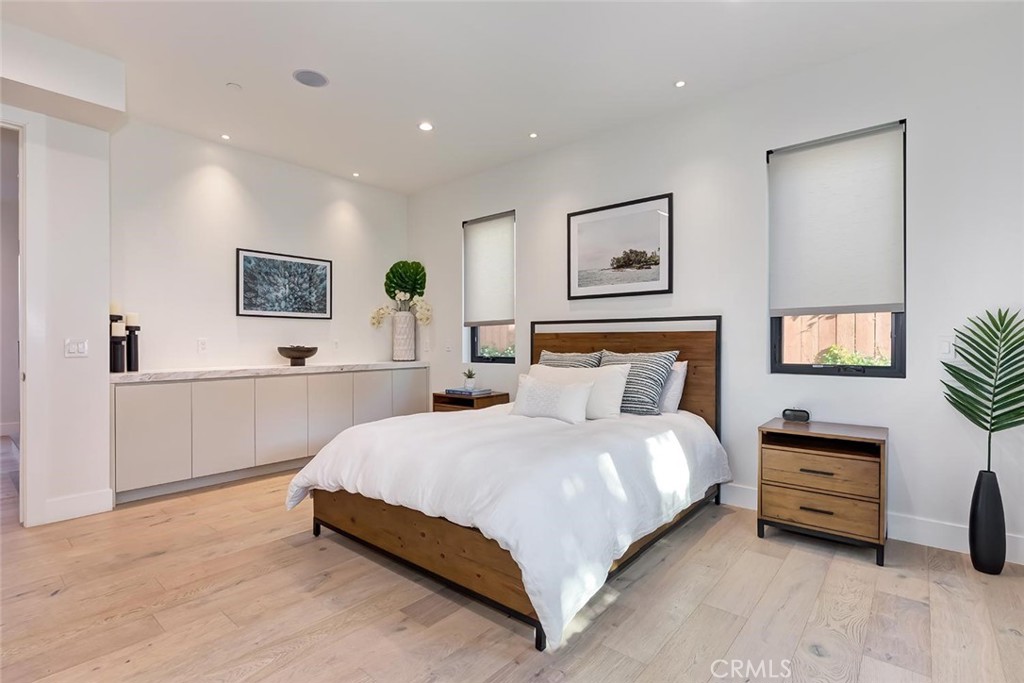 622 1st Hermosa Beach, CA 90254 - Photo 23 of 35 Primary