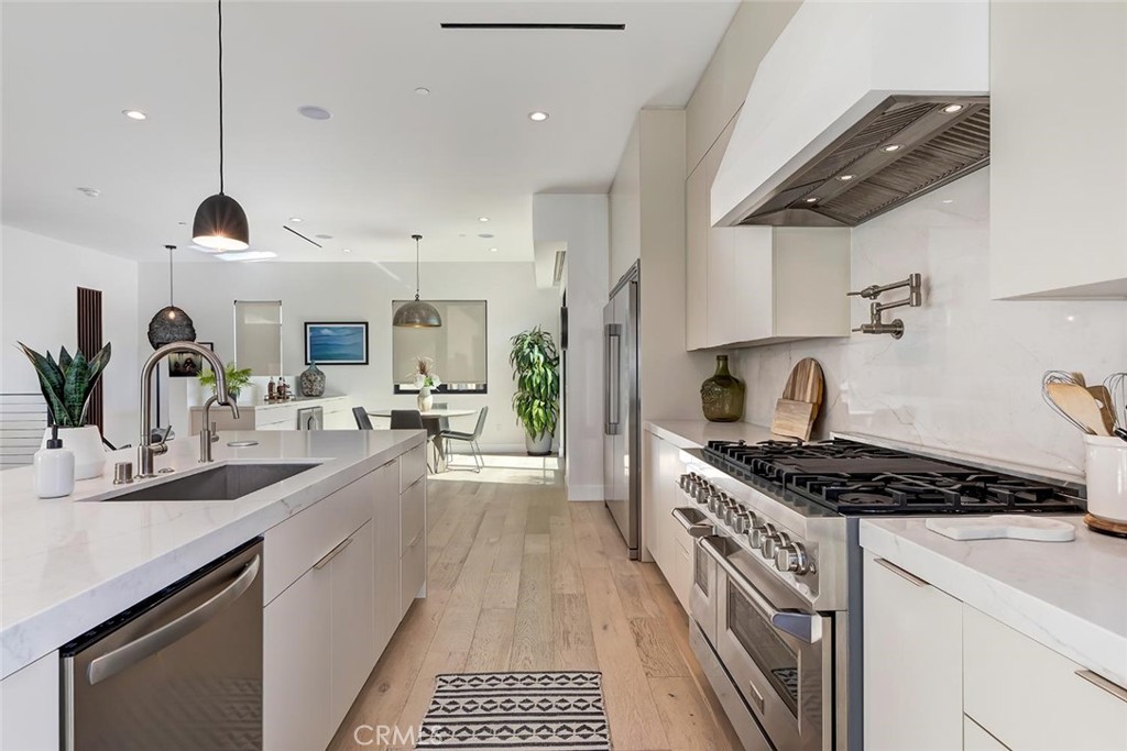 622 1st Hermosa Beach, CA 90254 - Photo 3 of 35 Kitchen