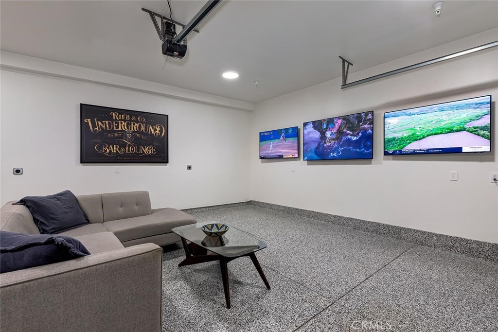 622 1st Hermosa Beach, CA 90254 - Photo 31 of 35 Large 2 car garage