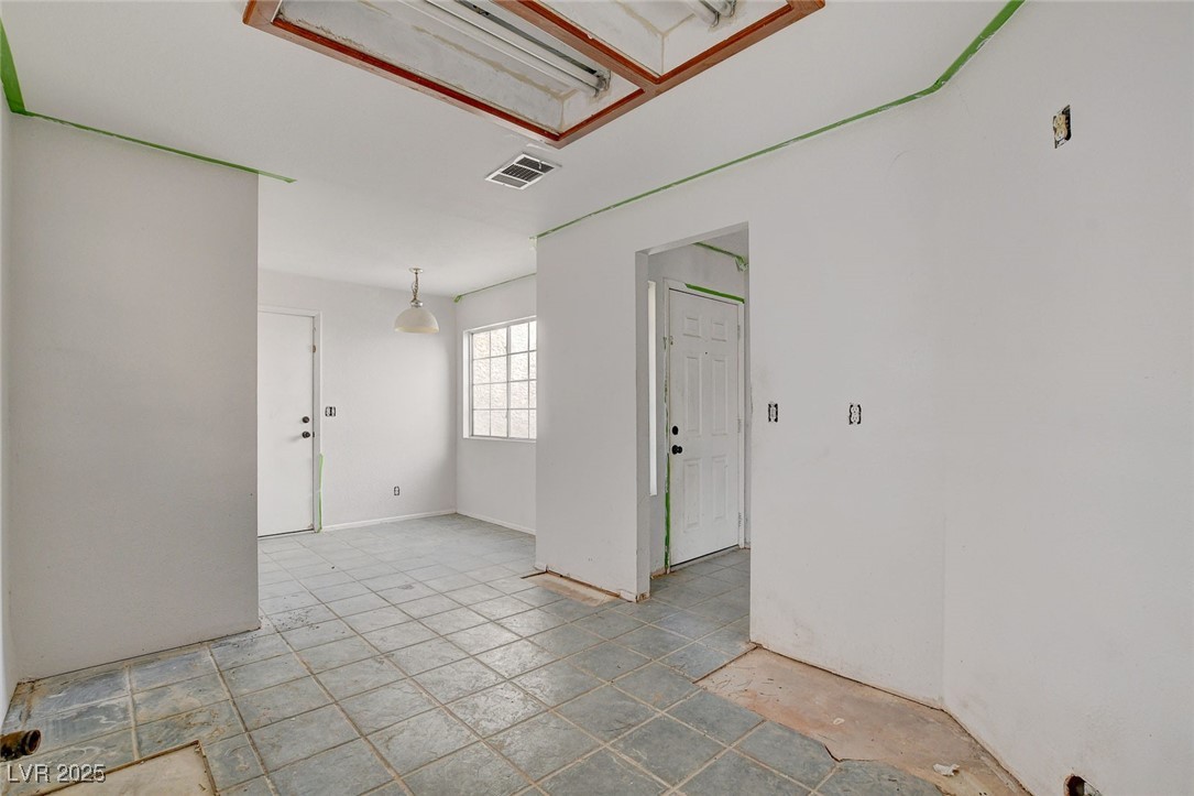 2806 Secret Canyon Road Henderson, NV 89074 - Photo 15 of 38