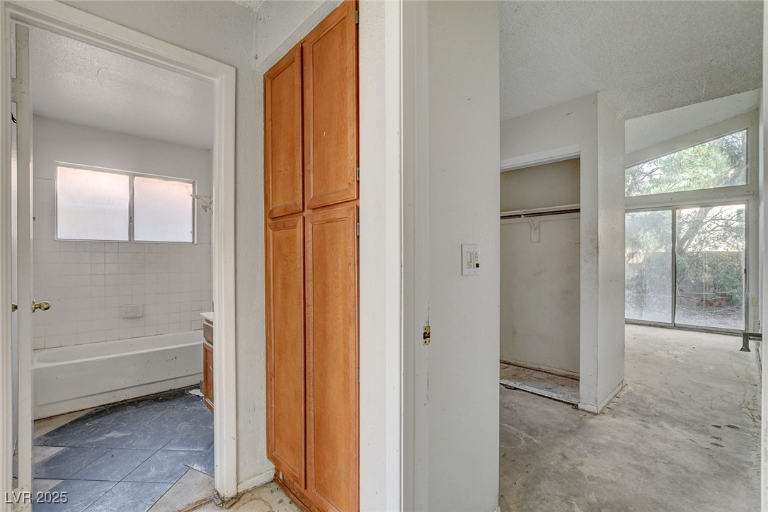 2806 Secret Canyon Road Henderson, NV 89074 - Photo 19 of 38