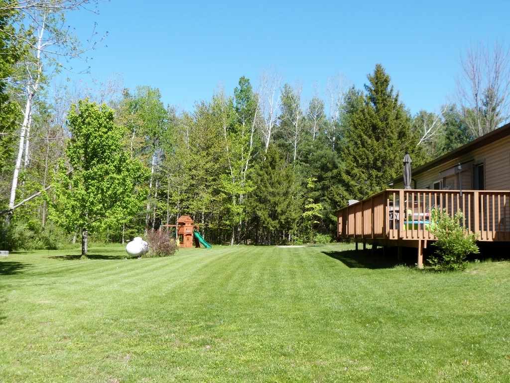 5560 River Road Benzonia, MI 49616 - Photo 32 of 34 1800485-31.JPG