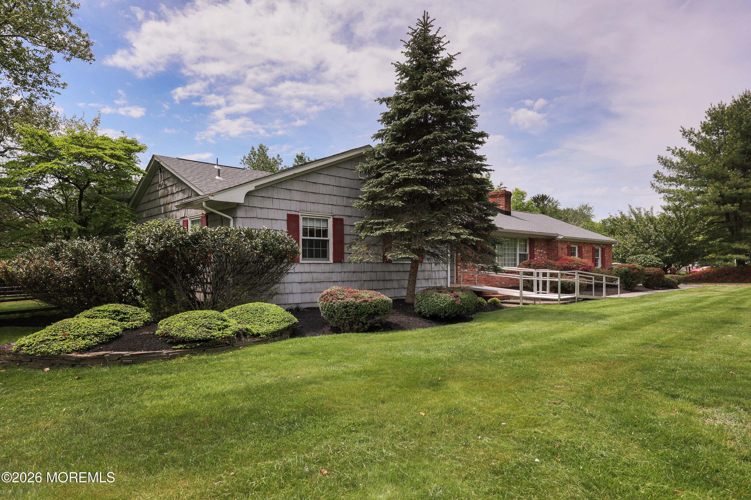 31 McCampbell Road Holmdel, NJ 07733 - Photo 21 of 25 Front Side