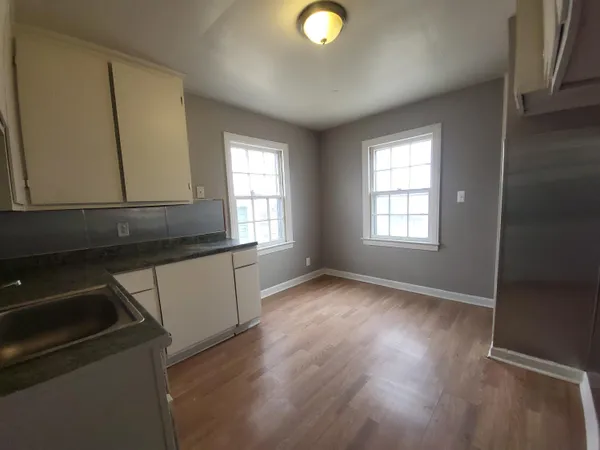 $140,000 | 15335 Semrau Avenue, Eastpointe, MI 48021