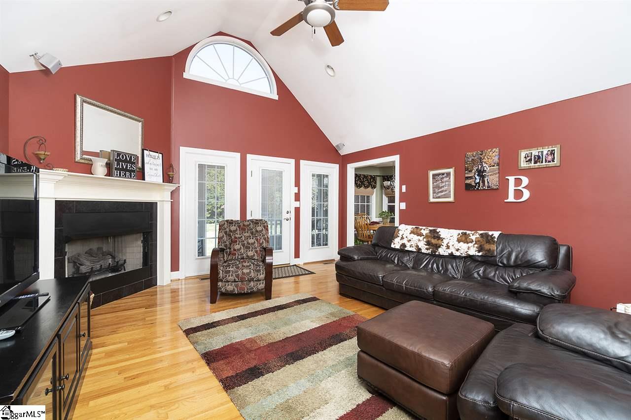 501 Cole Road Campobello, SC 29322 - Photo 14 of 36