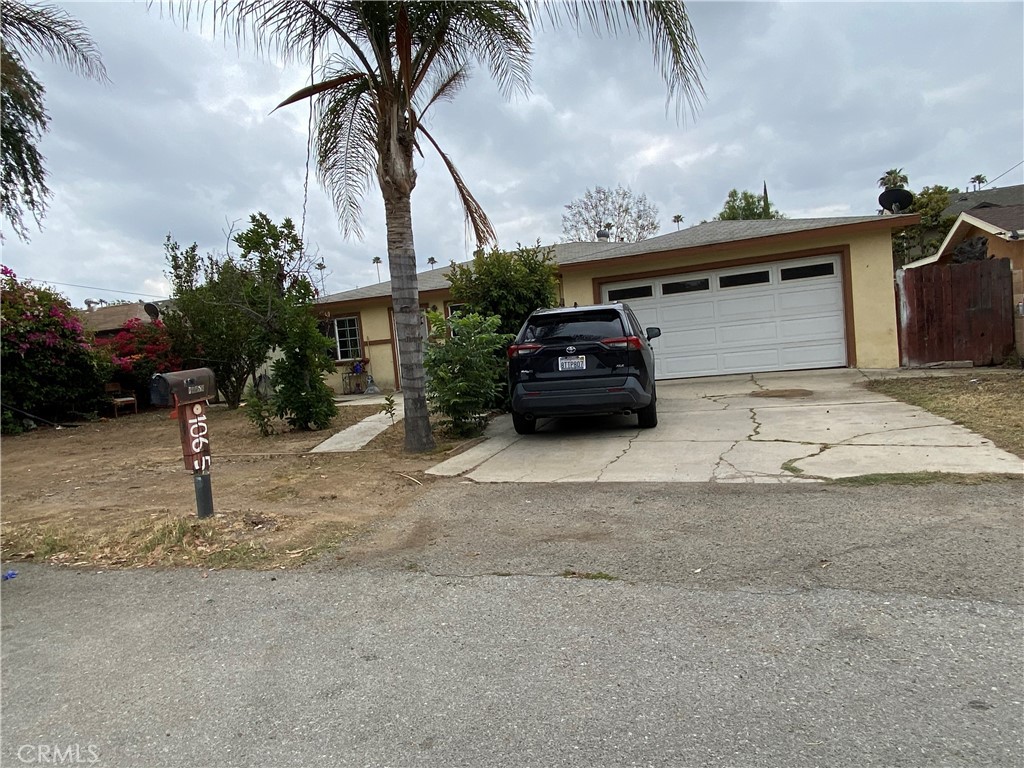 10656 Renner Street Riverside, CA 92505 - Photo 2 of 18