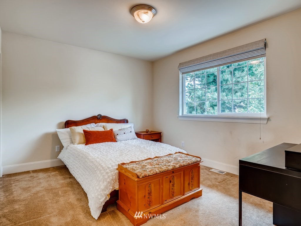 16037 Southeast 137th Terrace Renton, WA 98059 - Photo 20 of 28