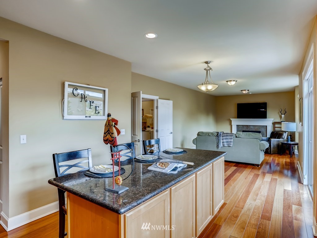 16037 Southeast 137th Terrace Renton, WA 98059 - Photo 9 of 28