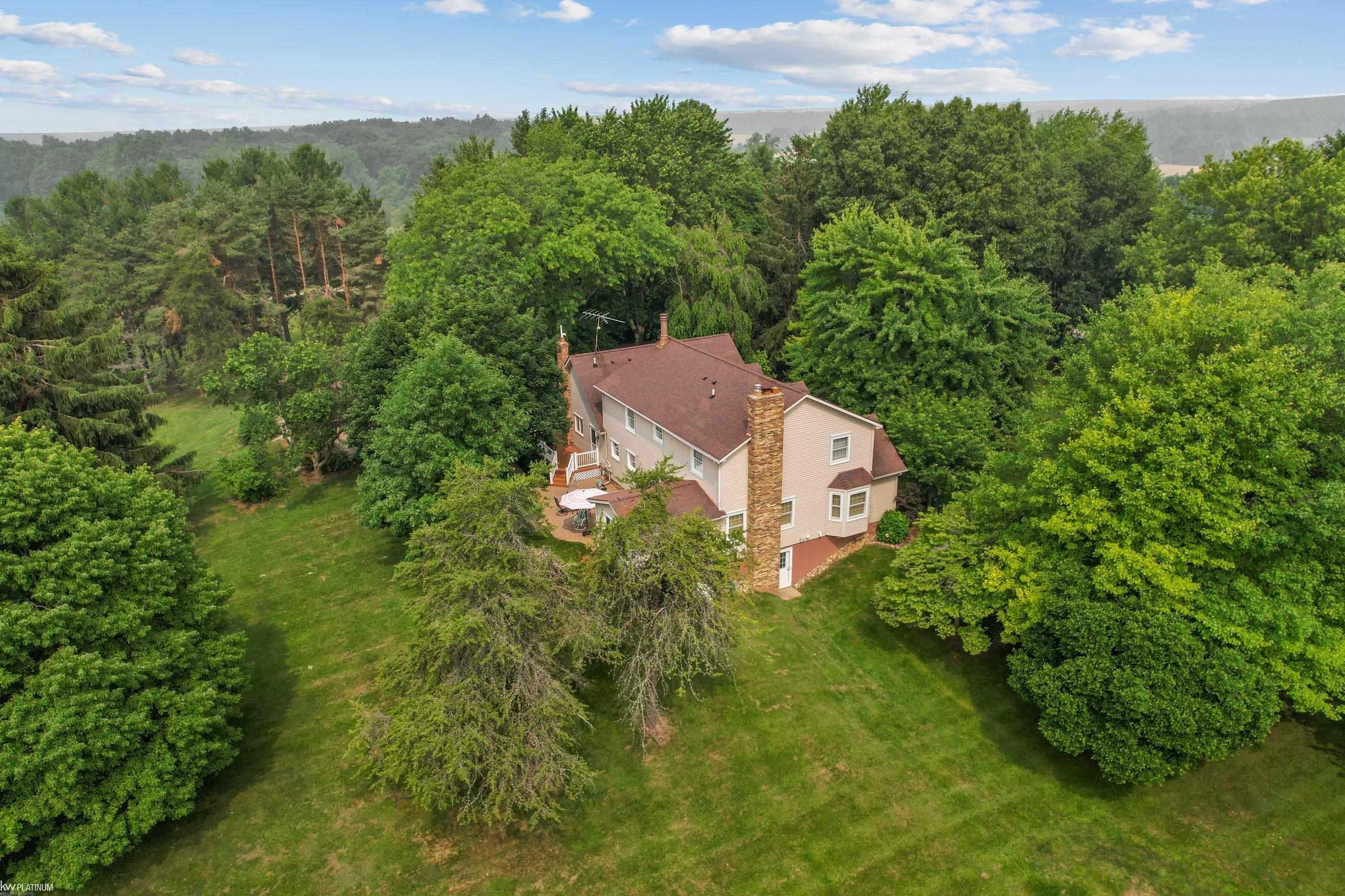 8085 Schneider Road Manchester, MI 48158 - Photo 4 of 48 50113891-3.JPG