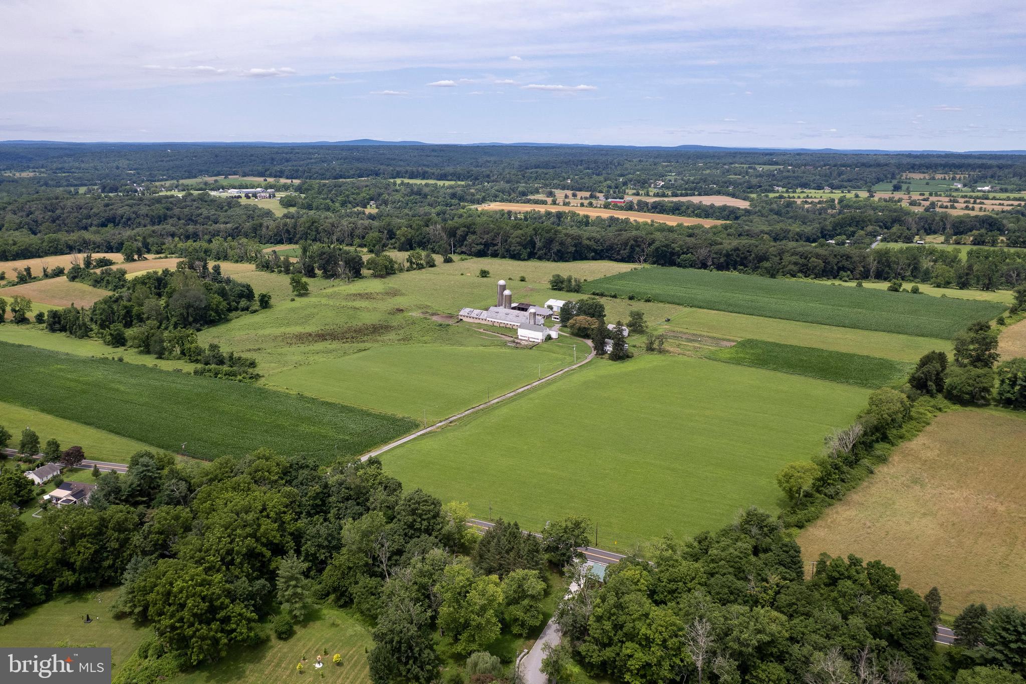 960 Sergeantsville Road Stockton, NJ 08559 - Photo 17 of 26 a view of a city
