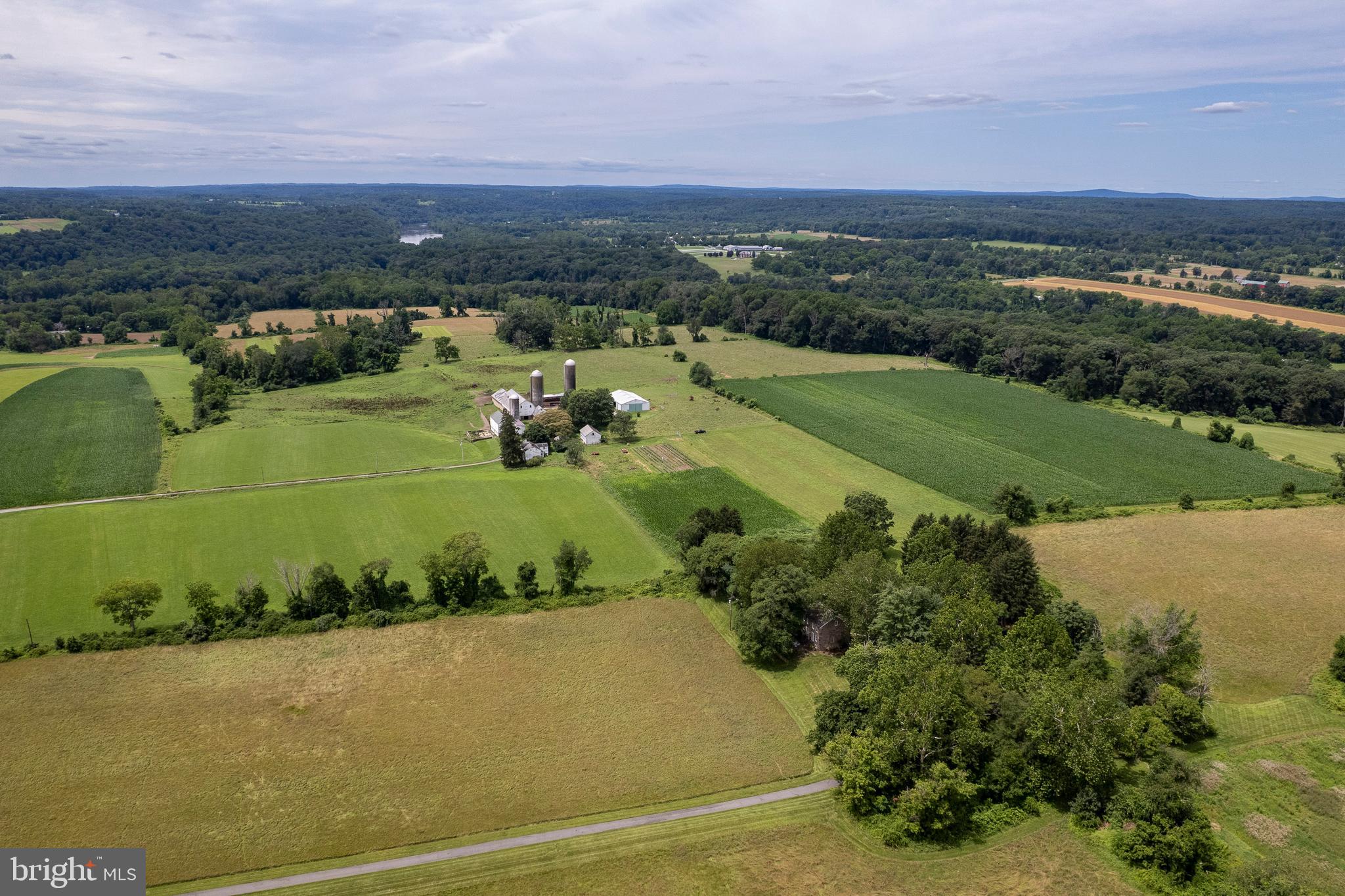 960 Sergeantsville Road Stockton, NJ 08559 - Photo 18 of 26 an aerial view of a houses with a yard