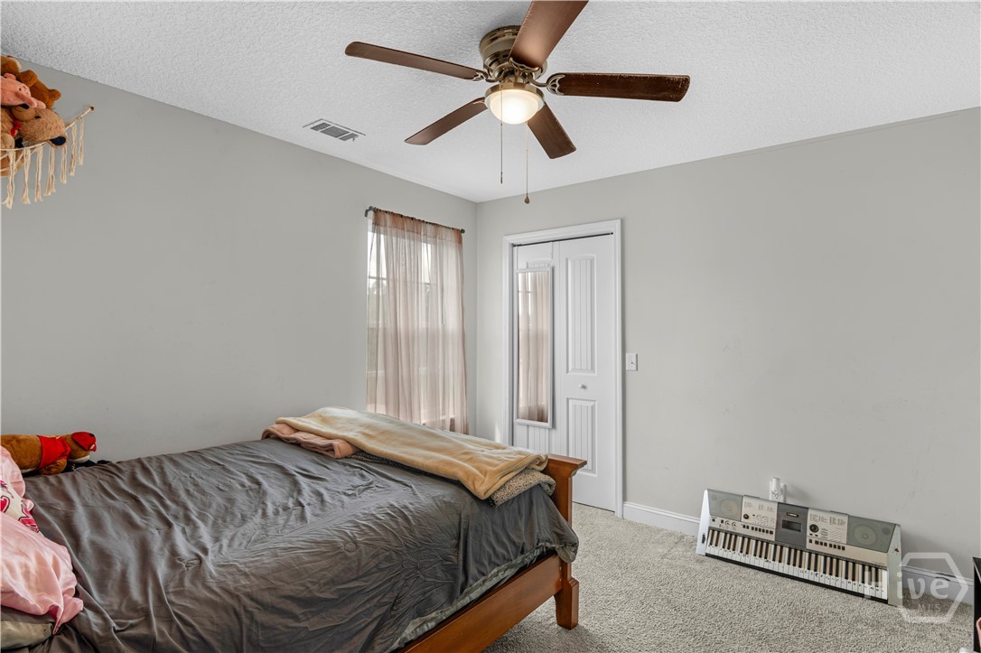 223 Rutledge Drive Hinesville, GA 31313 - Photo 22 of 35 Bedroom 3