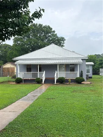 $205,000 | 425 East Main Street, West Union, SC 29696