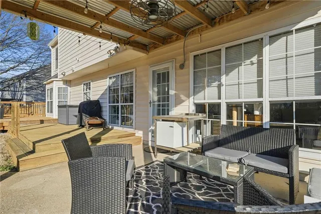 $2,200 | 442 Highpoint Crossing, Powder Springs, GA 30127