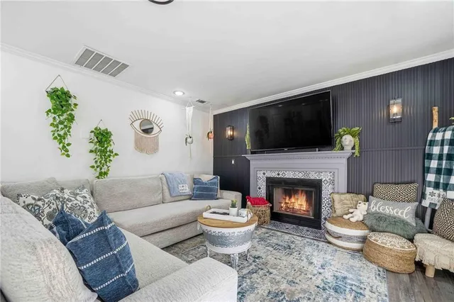 $2,200 | 442 Highpoint Crossing, Powder Springs, GA 30127