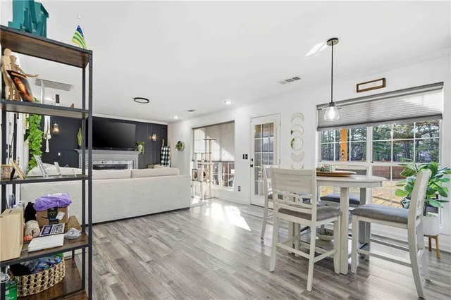 $2,200 | 442 Highpoint Crossing, Powder Springs, GA 30127