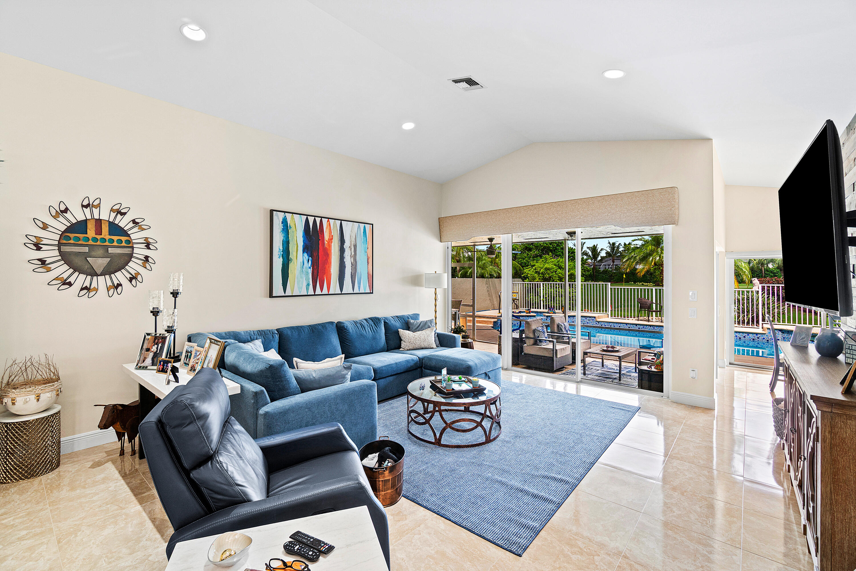 11270 Cloverleaf Circle Boca Raton, FL 33428 - Photo 7 of 36 Living Room