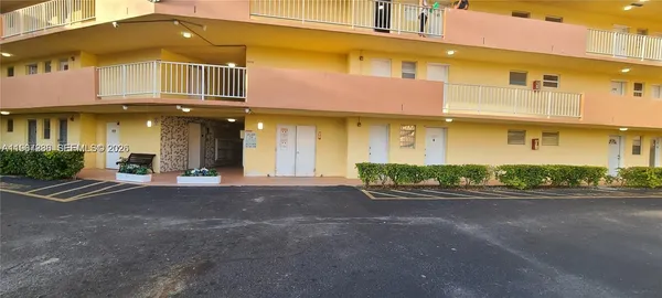 $1,600 | 1540 Northeast 191st Street, Unit 207, Miami, FL 33179