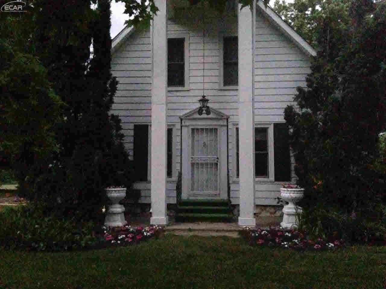 11228 North Center Road Clio, MI 48420 - Photo 5 of 48 21186297-4.JPG