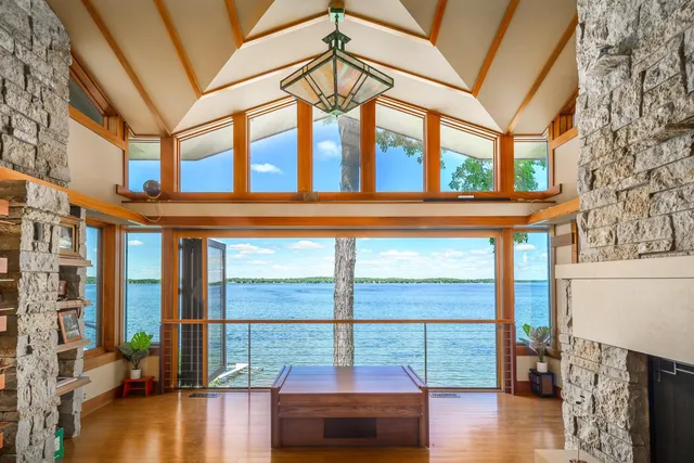 $7,000 | 5030 Lake Mendota Drive, Madison, WI 53705