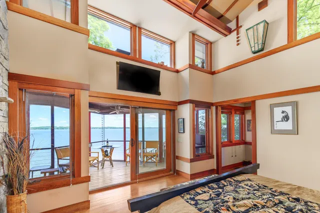 $7,000 | 5030 Lake Mendota Drive, Madison, WI 53705