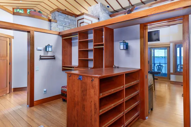 $7,000 | 5030 Lake Mendota Drive, Madison, WI 53705