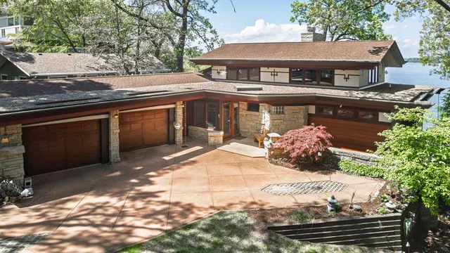 $7,000 | 5030 Lake Mendota Drive, Madison, WI 53705