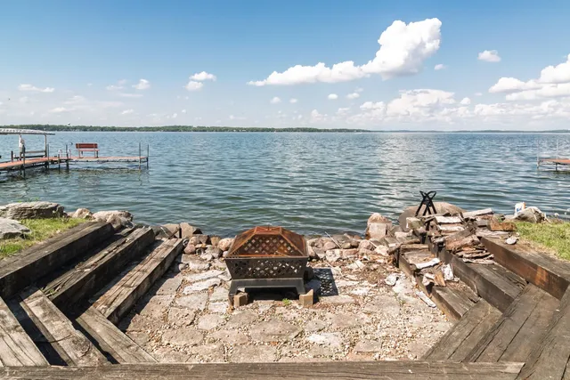 $7,000 | 5030 Lake Mendota Drive, Madison, WI 53705