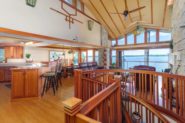 $7,000 | 5030 Lake Mendota Drive, Madison, WI 53705