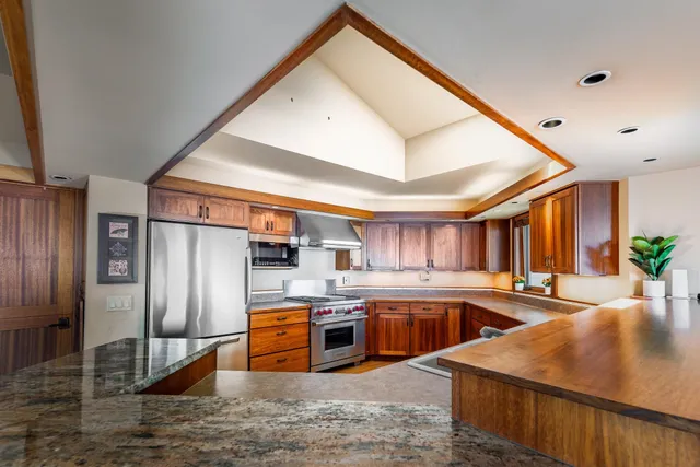 $7,000 | 5030 Lake Mendota Drive, Madison, WI 53705