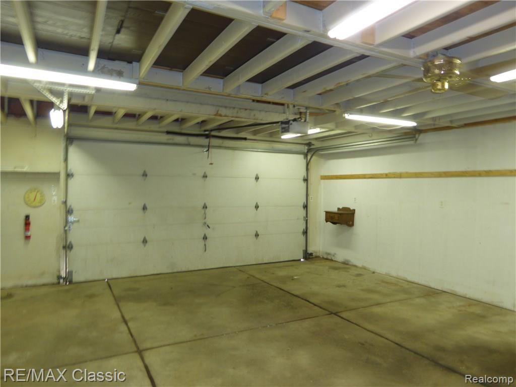 15445 Inkster Road Livonia, MI 48154 - Photo 40 of 56