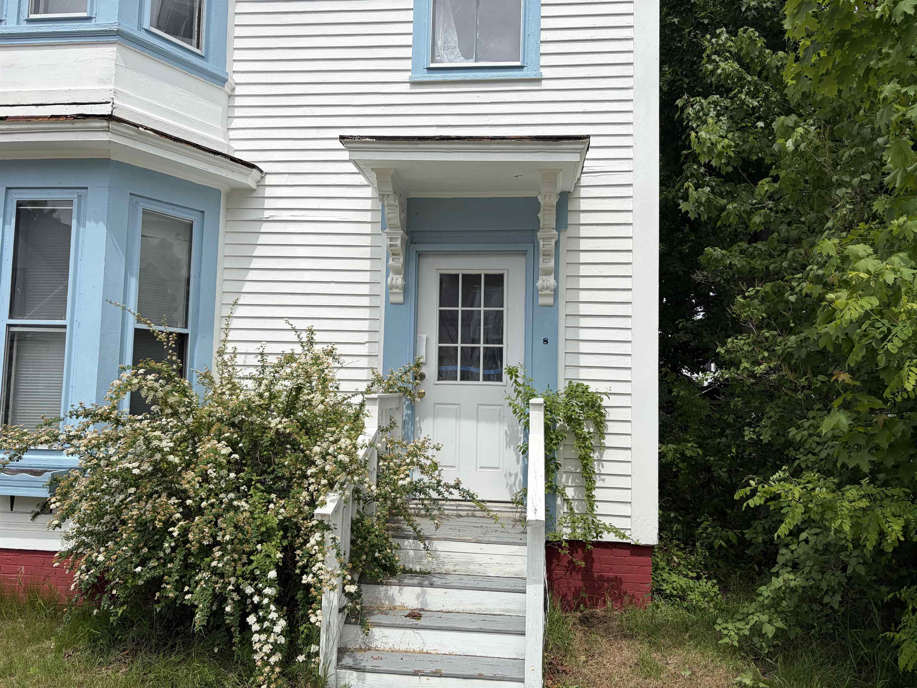 8 Court Street Rochester, NH 03867 - Photo 2 of 13