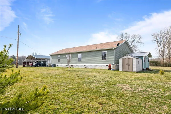 $309,900 | 2940 Grave Hill Road, Oneida, TN 37841