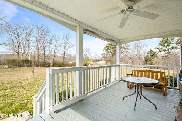 $309,900 | 2940 Grave Hill Road, Oneida, TN 37841