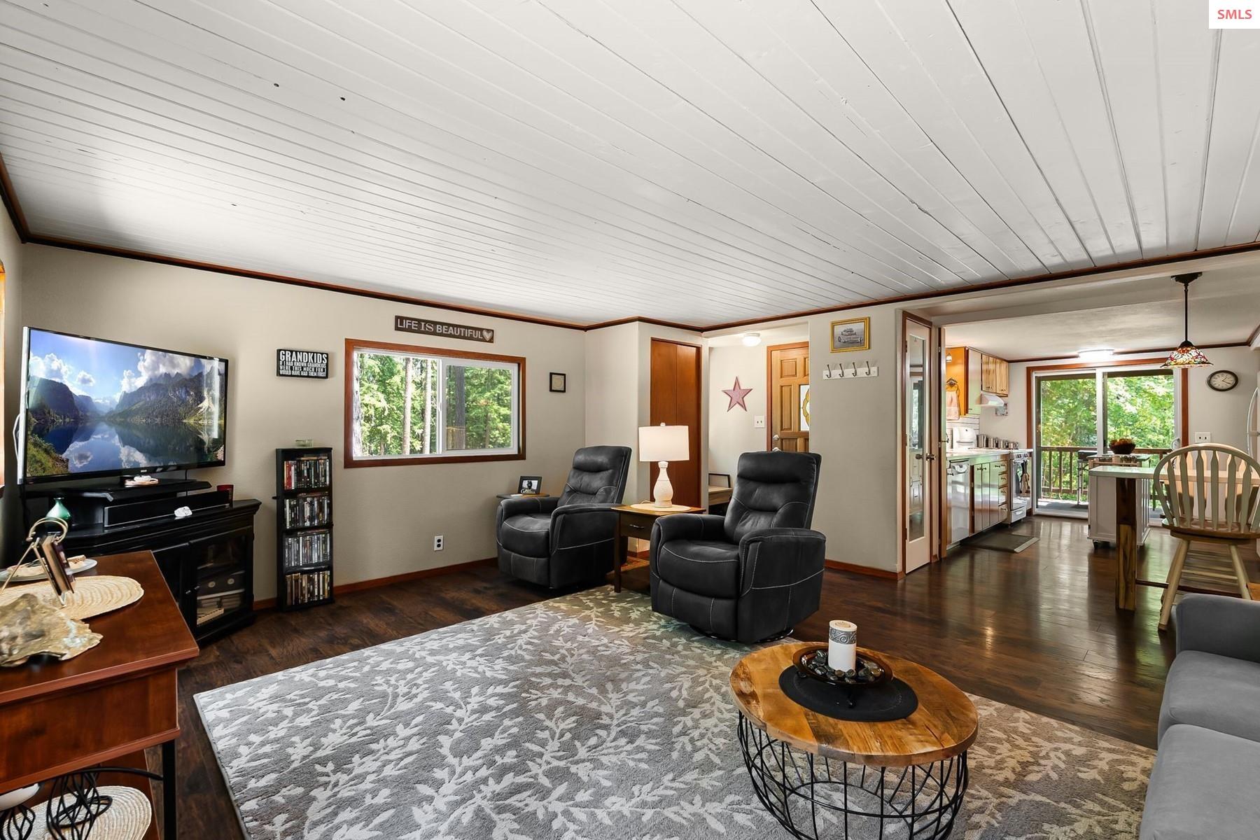 648 Elk Grove Road Sandpoint, ID 83864 - Photo 5 of 51 Gallery Image 5