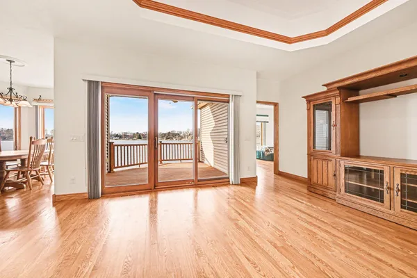 $950,000 | 48855 Howard Drive, Lawrence, MI 49064