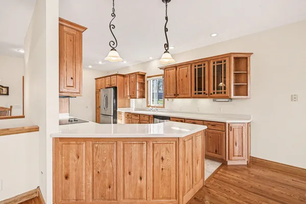 $950,000 | 48855 Howard Drive, Lawrence, MI 49064