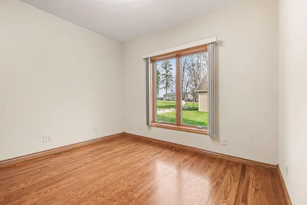 $950,000 | 48855 Howard Drive, Lawrence, MI 49064