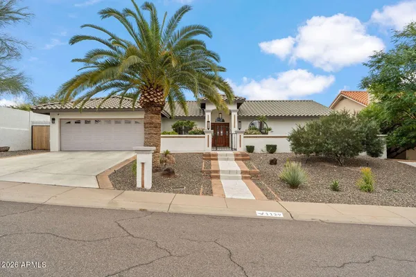 $835,000 | 1129 East Forest Hills Drive, Phoenix, AZ 85022