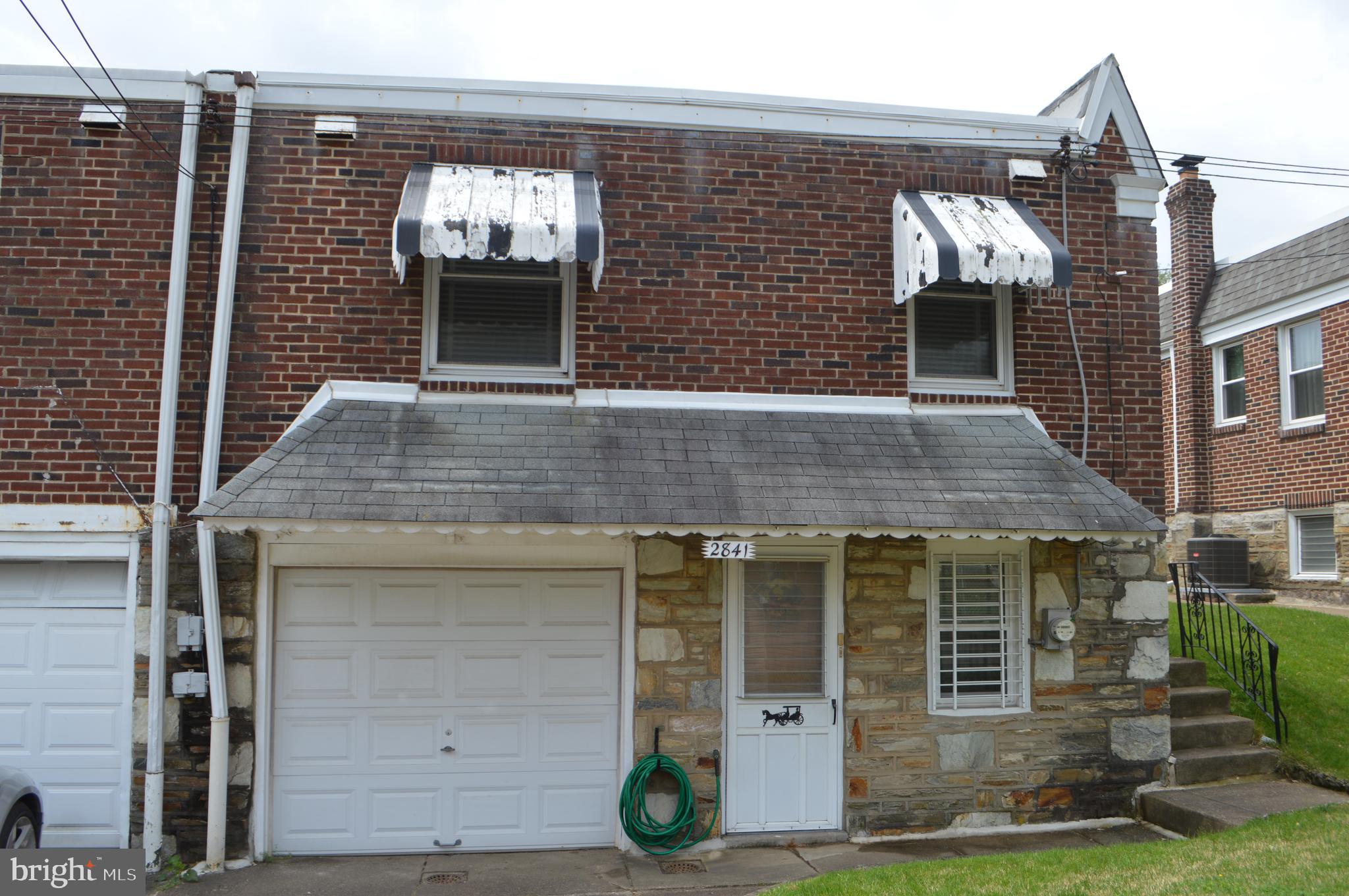 2841 Rhawn Street Philadelphia, PA 19152 - Photo 4 of 11 Rear view/Garage